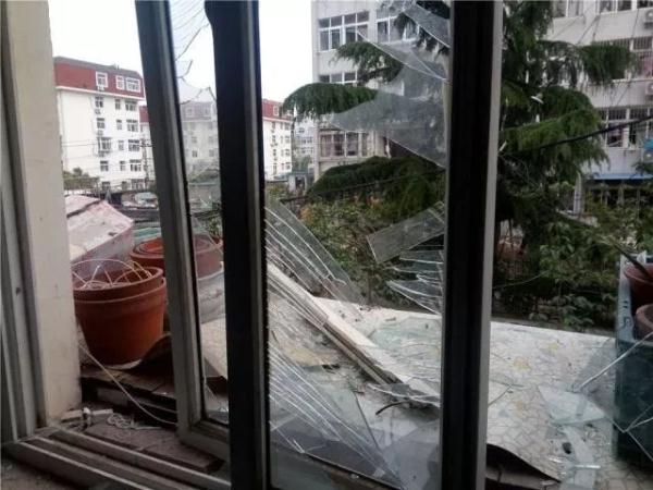 突發(fā)！青島一居民樓發(fā)生爆燃！已造1人死亡，7人受傷！3公里外有震感…