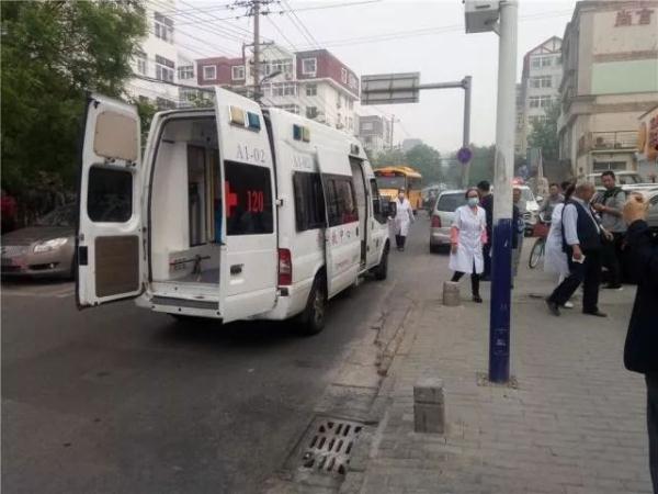 突發(fā)！青島一居民樓發(fā)生爆燃！已造1人死亡，7人受傷！3公里外有震感…