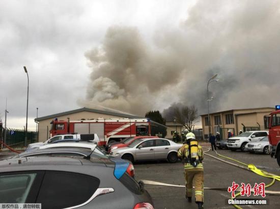  當(dāng)?shù)貢r(shí)間12月12日，奧地利鮑姆加騰一座大型天然氣站發(fā)生爆炸，數(shù)人受傷。